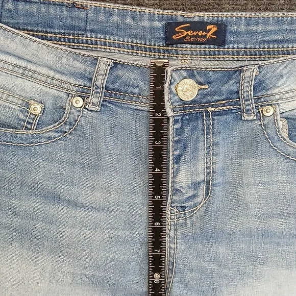 SEVEN 7 Light Blue Denim Women’s Shorts - Stretch Jean Shorts Sz 12 - Picture 4 of 8